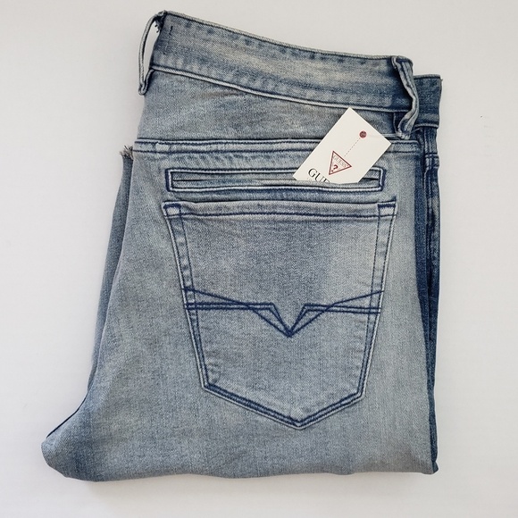 NWT GUESS Slim Fit Deconstructed Denim Shorts 32 - Picture 7 of 7